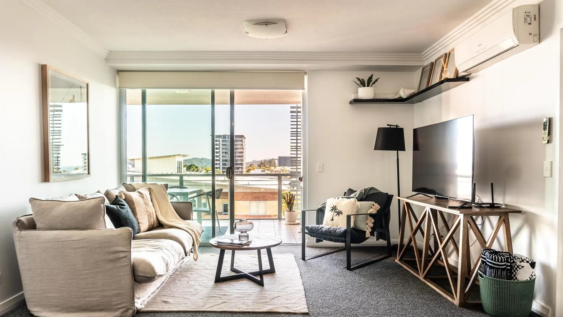 Apartment Pavilion Palm Beach, Vibrant Cafs Beach & Dining Gold Coast